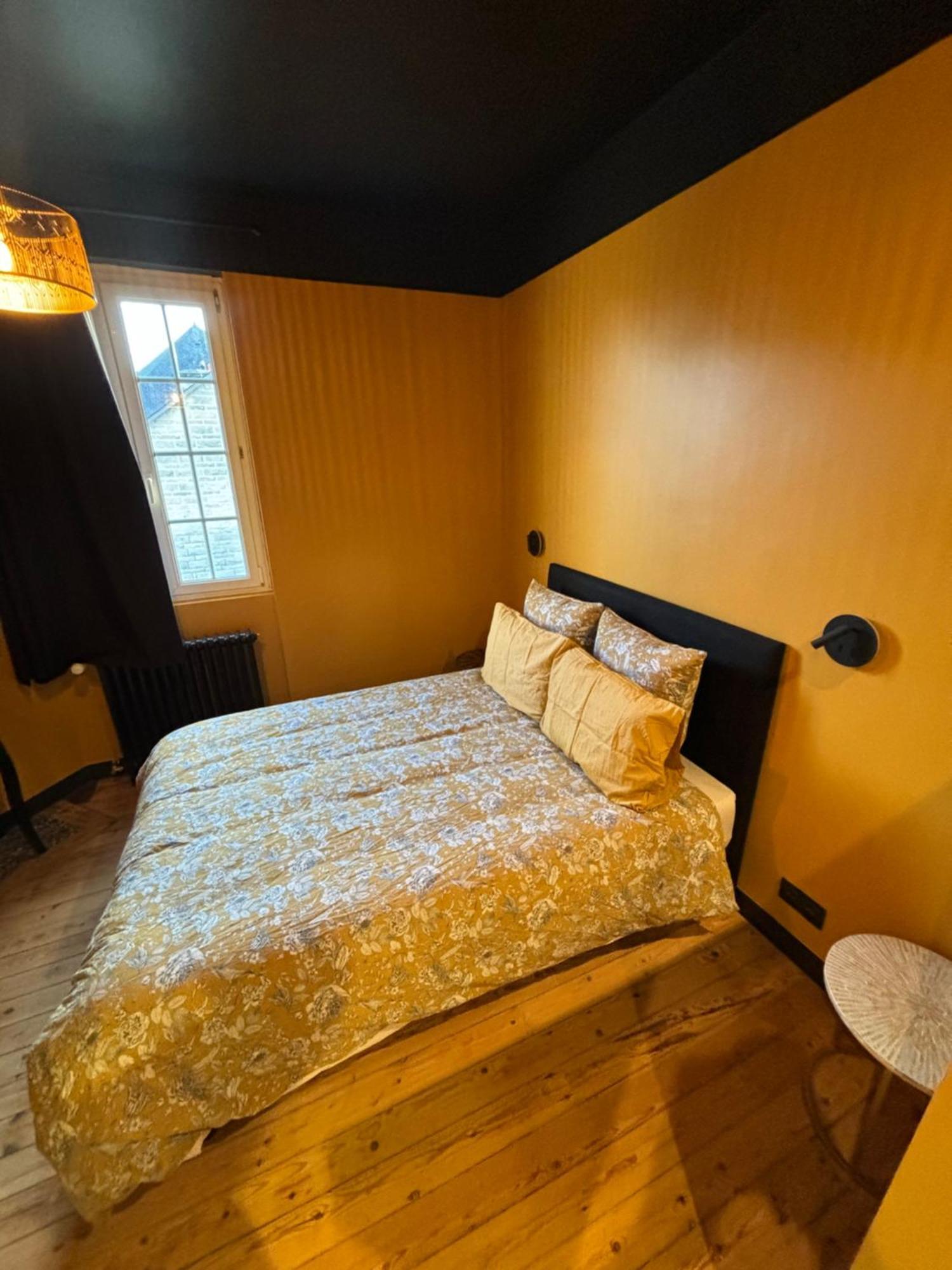 La Hacienda Negra Bed and Breakfast Saint-Jouan-des-Guérets Εξωτερικό φωτογραφία